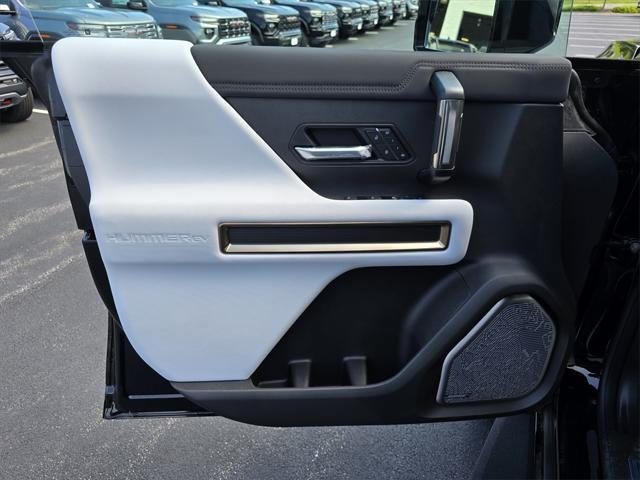 new 2025 GMC HUMMER EV Pickup car, priced at $90,000