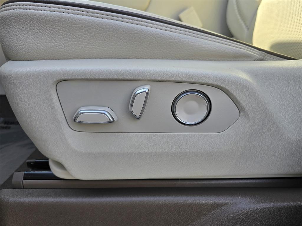 used 2021 GMC Yukon car, priced at $52,750