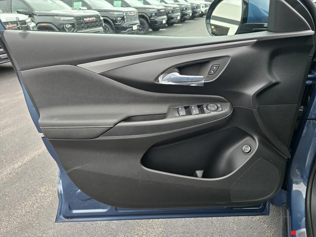 new 2025 Buick Envista car, priced at $28,000