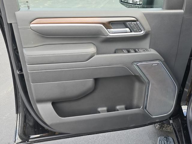 new 2025 GMC Sierra 2500 car, priced at $73,180