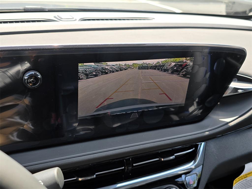 new 2025 Buick Envista car, priced at $26,000