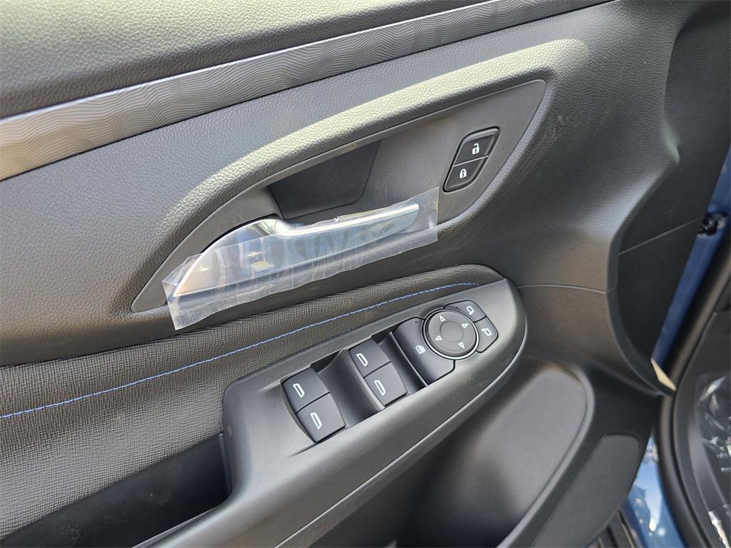 new 2025 Buick Envista car, priced at $26,000