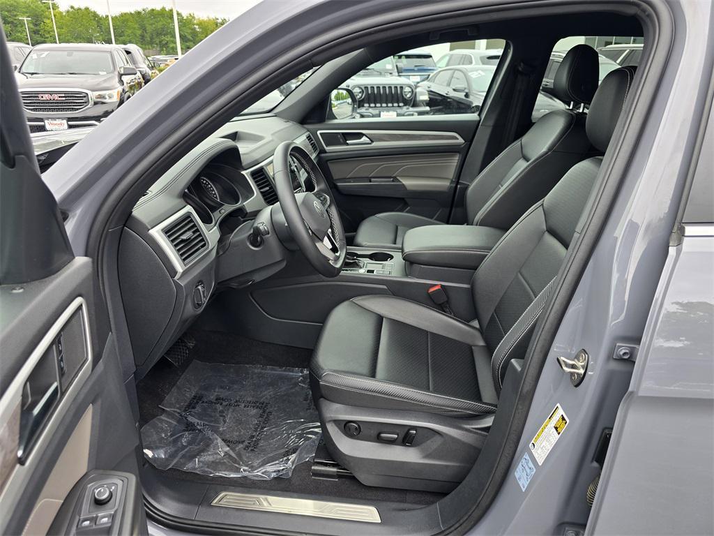 used 2021 Volkswagen Atlas Cross Sport car, priced at $22,000