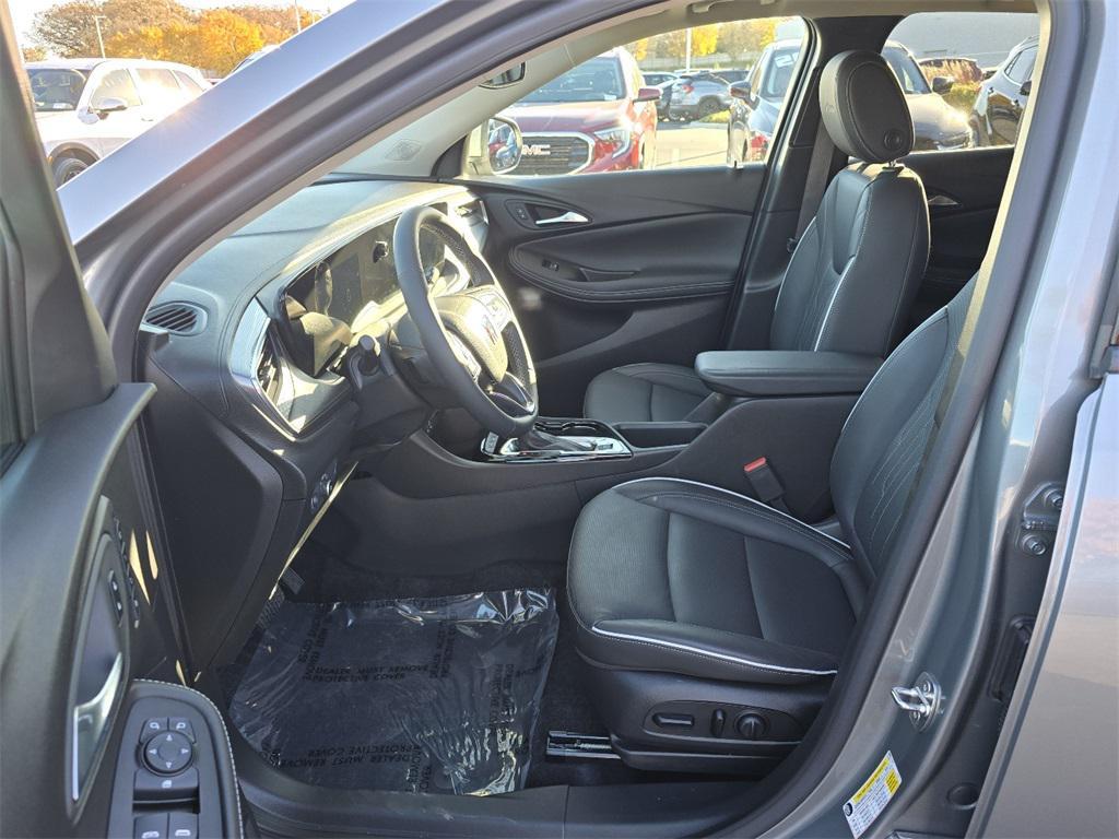 used 2024 Buick Encore GX car, priced at $30,000