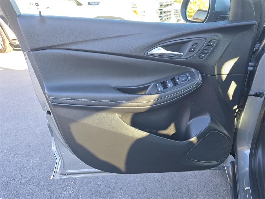 used 2024 Buick Encore GX car, priced at $30,000