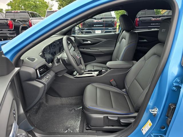 new 2025 Buick Envista car, priced at $25,000