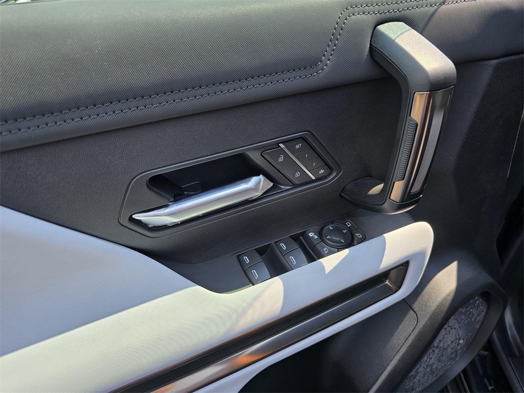 new 2025 GMC HUMMER EV SUV car, priced at $92,500