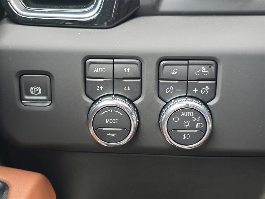 new 2025 GMC Sierra 1500 car, priced at $75,250