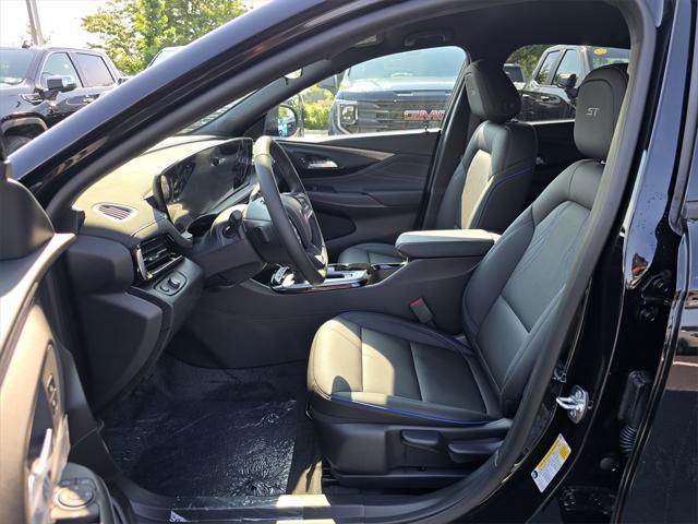 new 2025 Buick Envista car, priced at $25,000