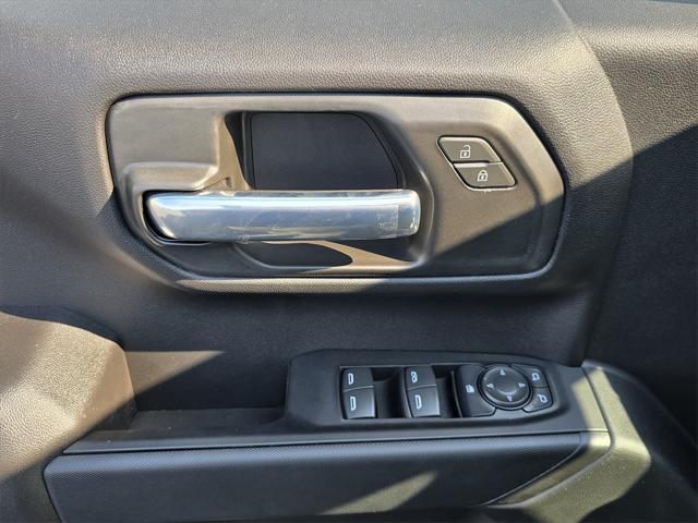 new 2025 GMC Sierra 1500 car, priced at $41,250