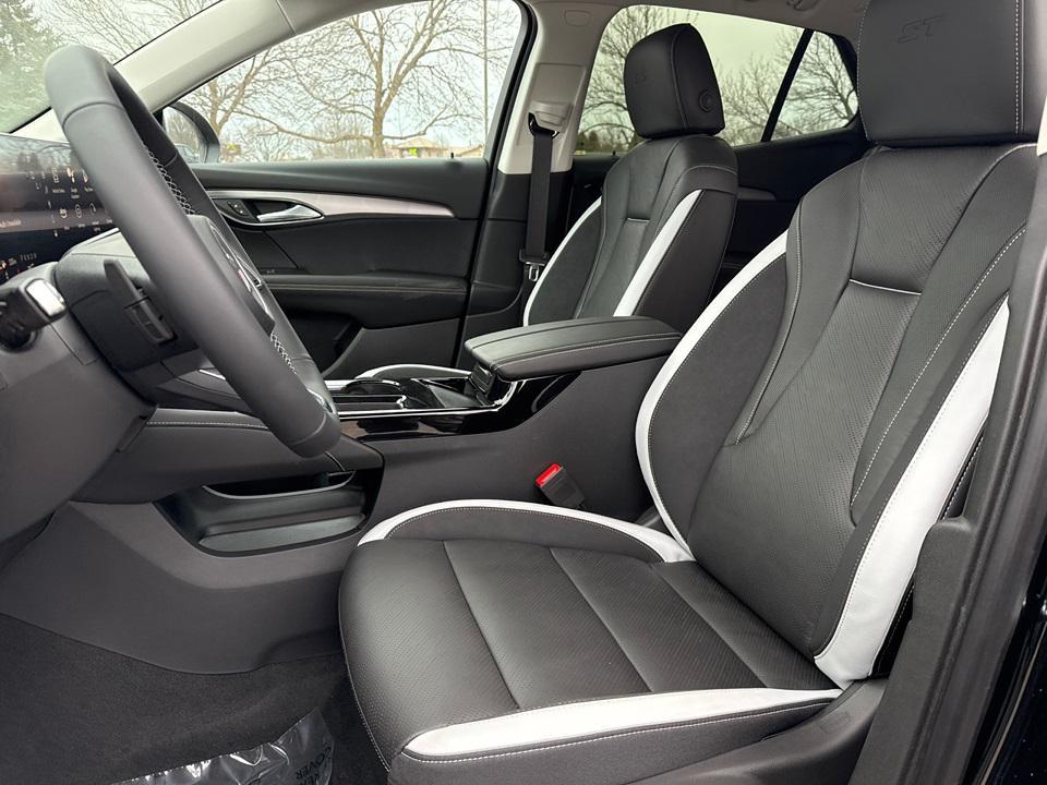 new 2025 Buick Envision car, priced at $37,500