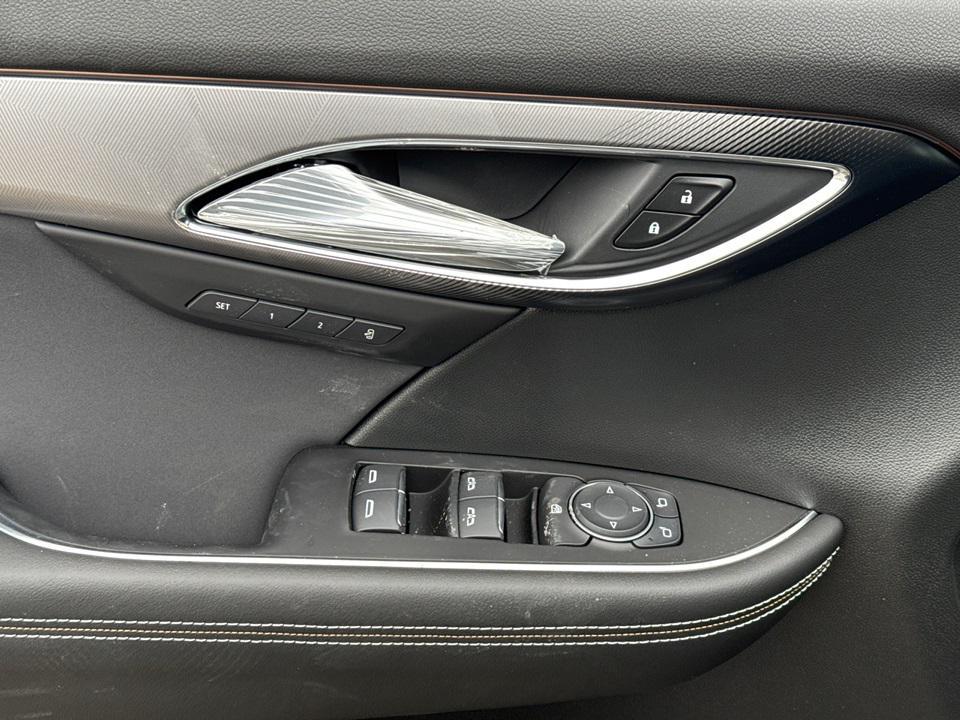 new 2025 Buick Envision car, priced at $37,500