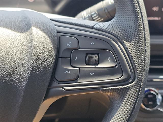 new 2025 Buick Envista car, priced at $24,347