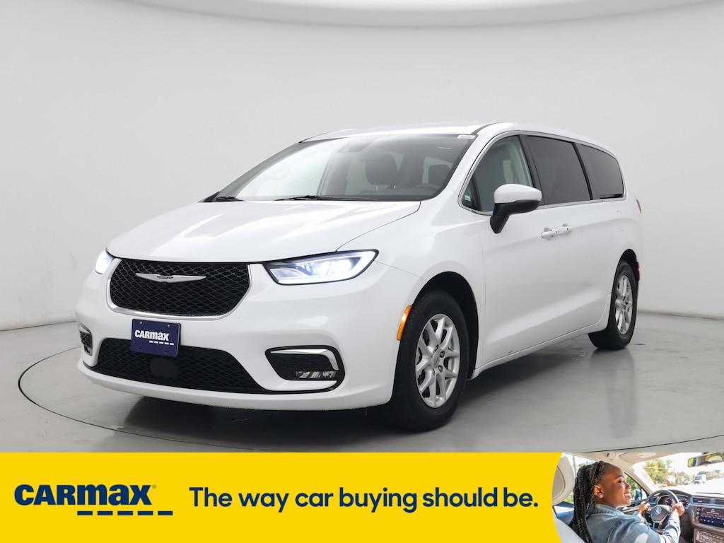 used 2023 Chrysler Pacifica car, priced at $24,998