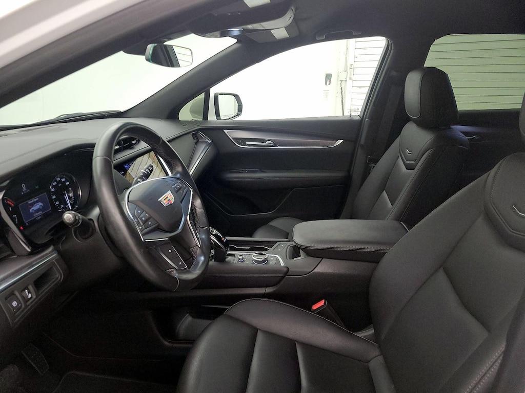 used 2023 Cadillac XT5 car, priced at $32,998