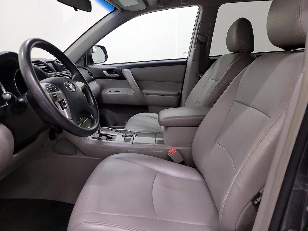 used 2013 Toyota Highlander car, priced at $15,998