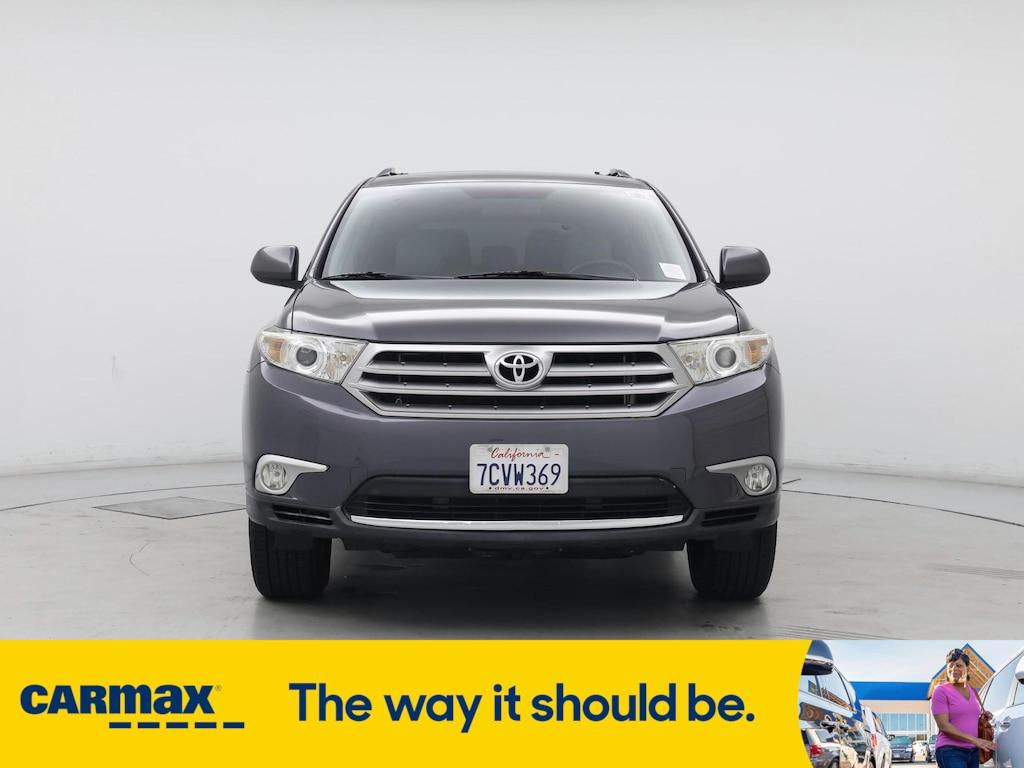 used 2013 Toyota Highlander car, priced at $15,998