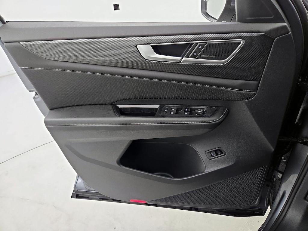 used 2024 Volkswagen Atlas Cross Sport car, priced at $44,998