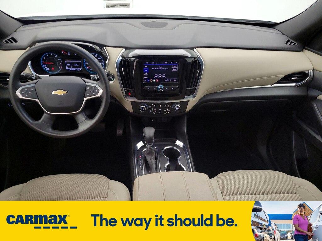 used 2022 Chevrolet Traverse car, priced at $26,998