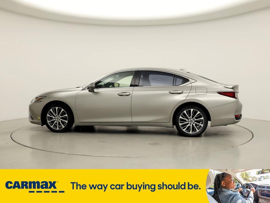 used 2019 Lexus ES 300h car, priced at $28,998