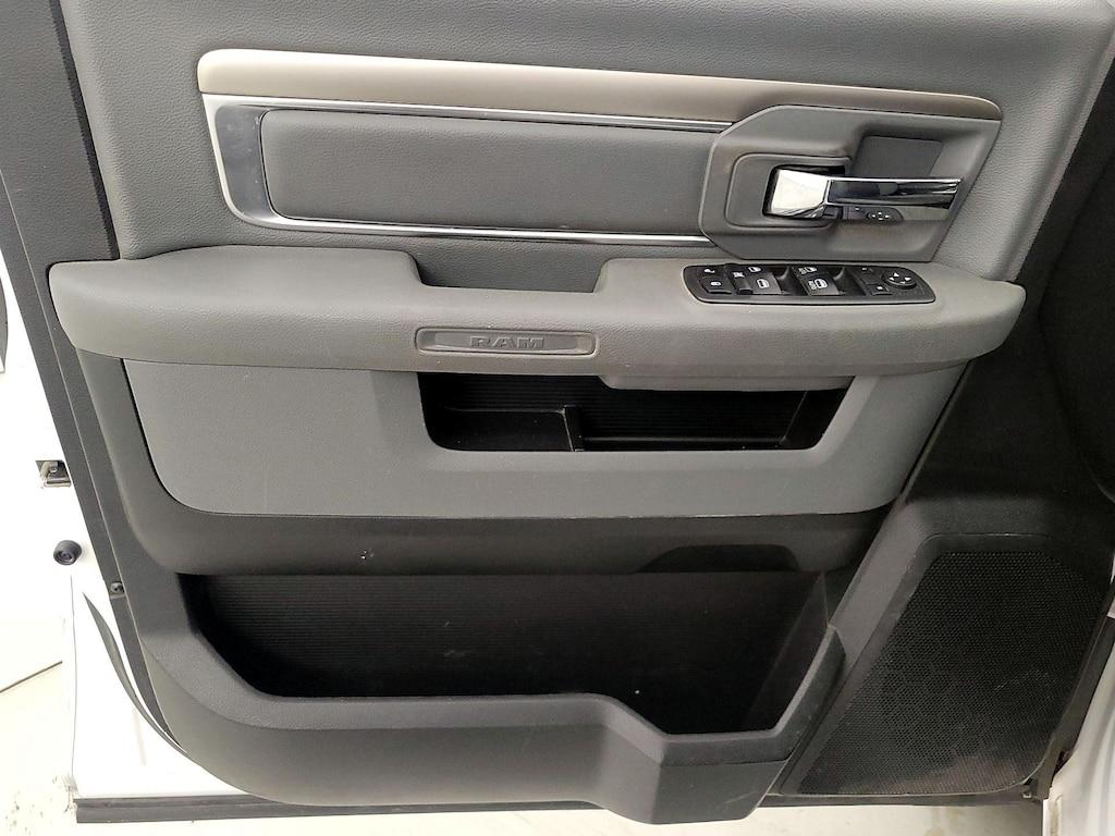 used 2020 Ram 1500 Classic car, priced at $26,998