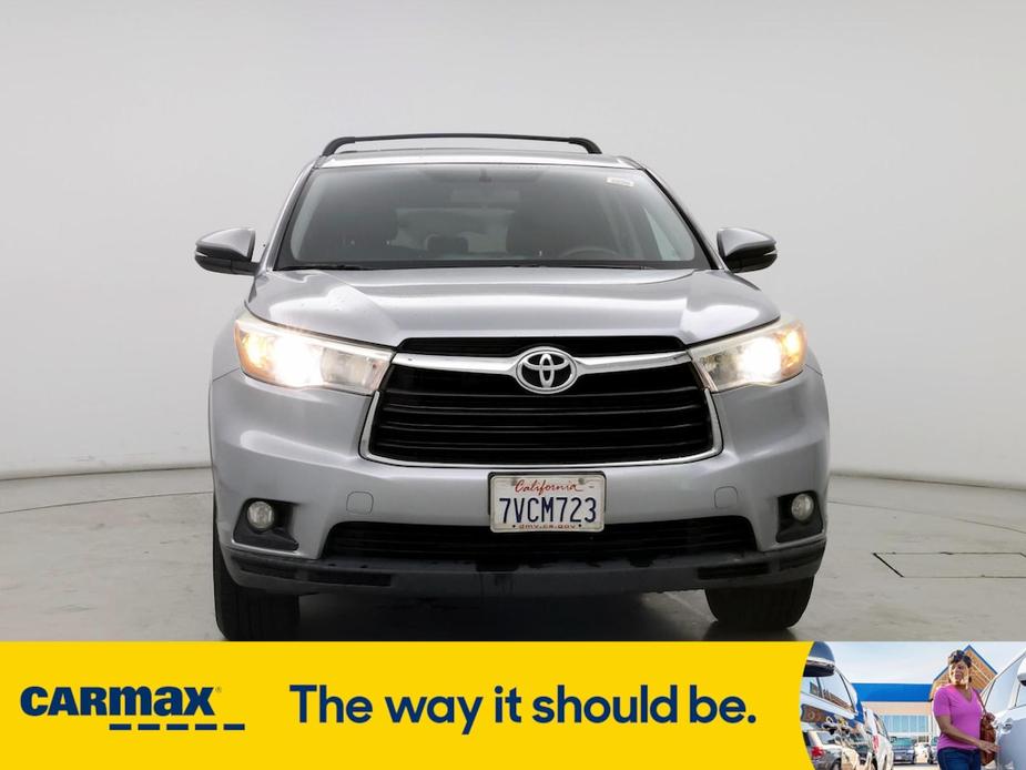 used 2016 Toyota Highlander car, priced at $17,998