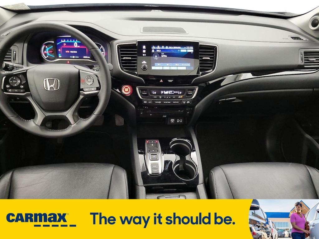 used 2022 Honda Pilot car, priced at $35,998