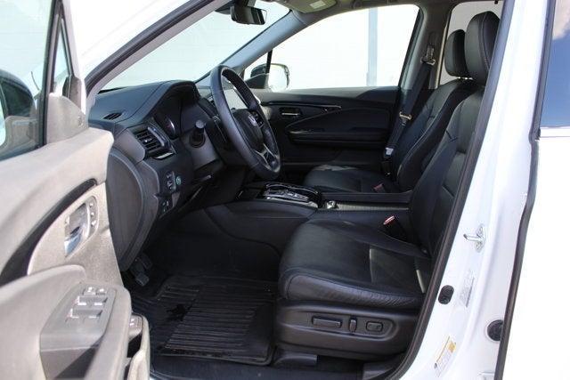 used 2022 Honda Pilot car, priced at $33,995