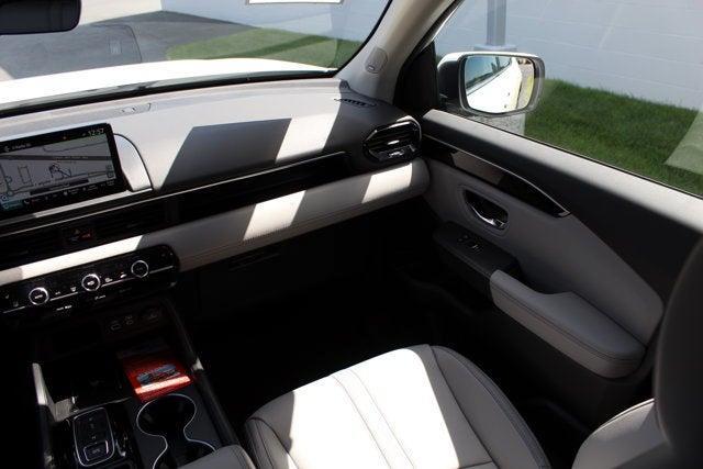 new 2025 Honda Pilot car, priced at $51,505