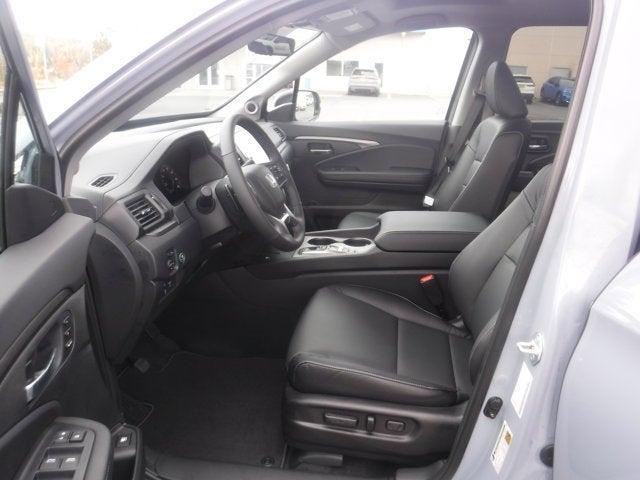 new 2025 Honda Ridgeline car, priced at $43,539