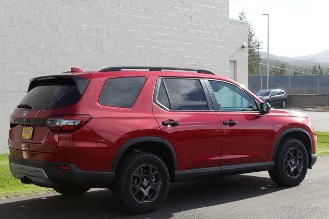 new 2025 Honda Pilot car, priced at $51,305