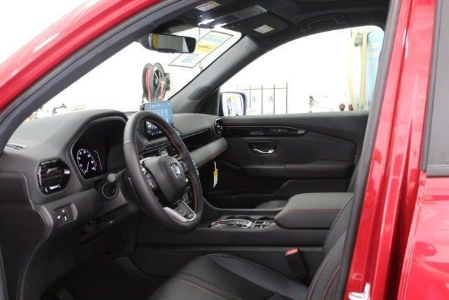 new 2025 Honda Pilot car, priced at $51,305