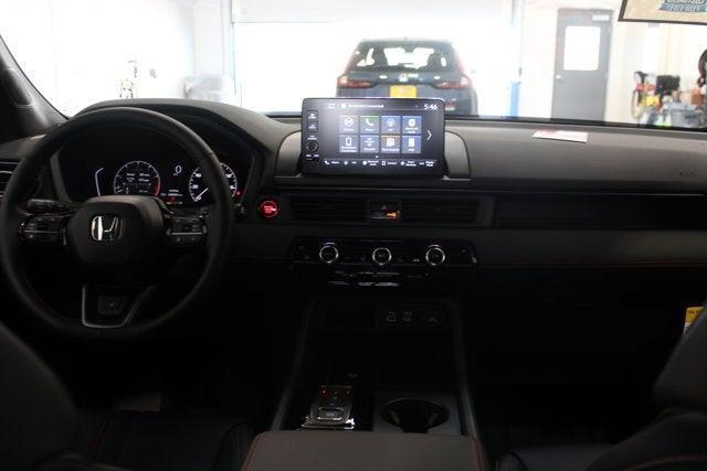 new 2025 Honda Pilot car, priced at $51,305
