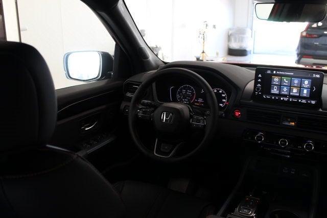 new 2025 Honda Pilot car, priced at $51,305
