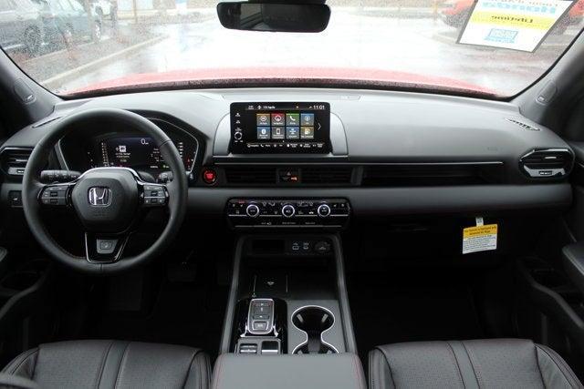 new 2025 Honda Pilot car, priced at $55,285
