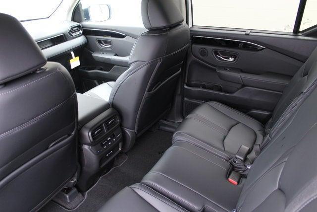 new 2025 Honda Pilot car, priced at $51,505