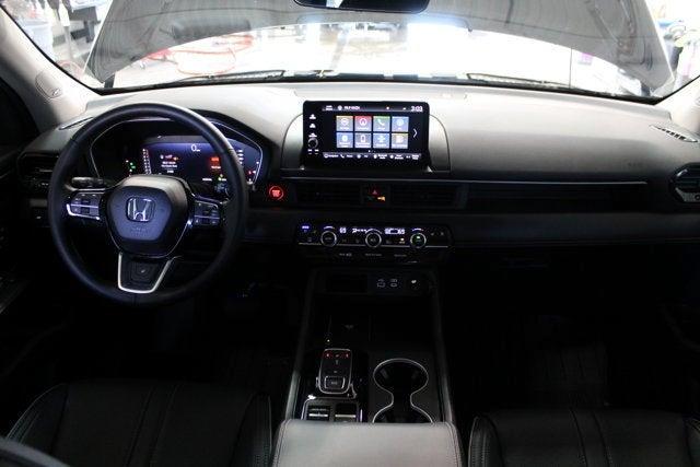 used 2025 Honda Pilot car, priced at $51,995