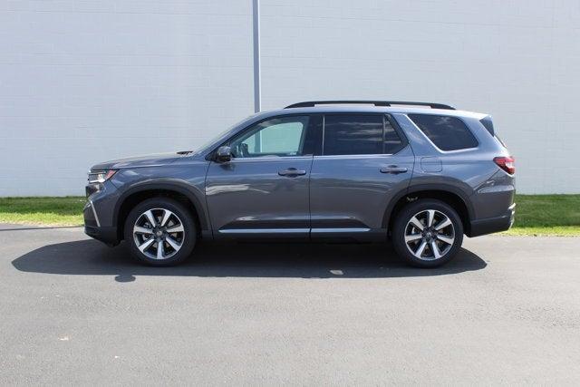 new 2025 Honda Pilot car, priced at $54,530