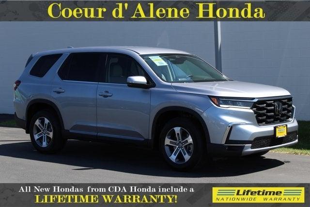 new 2025 Honda Pilot car, priced at $47,050