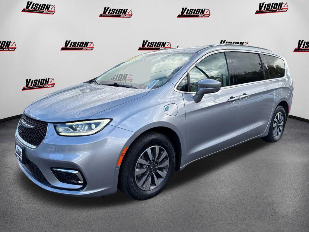 used 2021 Chrysler Pacifica Hybrid car, priced at $19,200