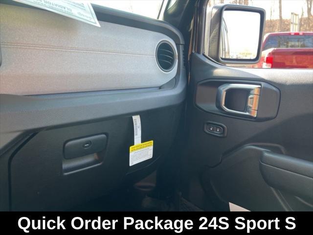 new 2024 Jeep Gladiator car, priced at $40,249