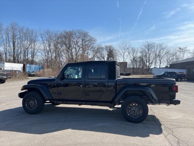 new 2024 Jeep Gladiator car, priced at $53,347