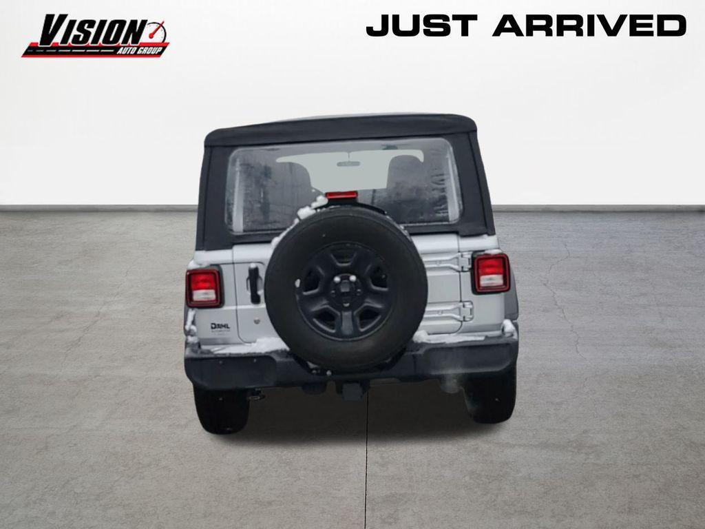 used 2022 Jeep Wrangler Unlimited car, priced at $24,700