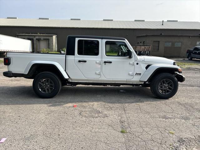 new 2024 Jeep Gladiator car, priced at $43,249