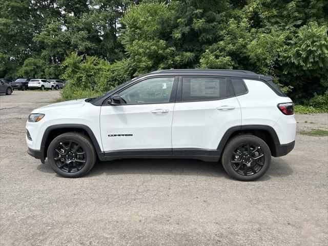 new 2024 Jeep Compass car, priced at $30,999