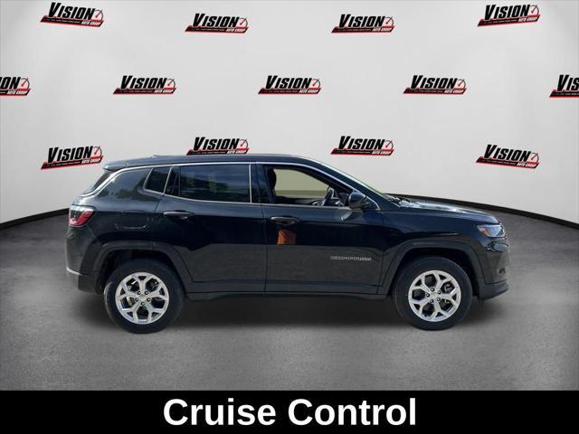 new 2024 Jeep Compass car, priced at $27,499