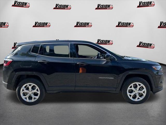 new 2024 Jeep Compass car, priced at $27,499
