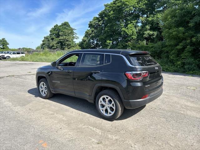 new 2024 Jeep Compass car, priced at $27,499