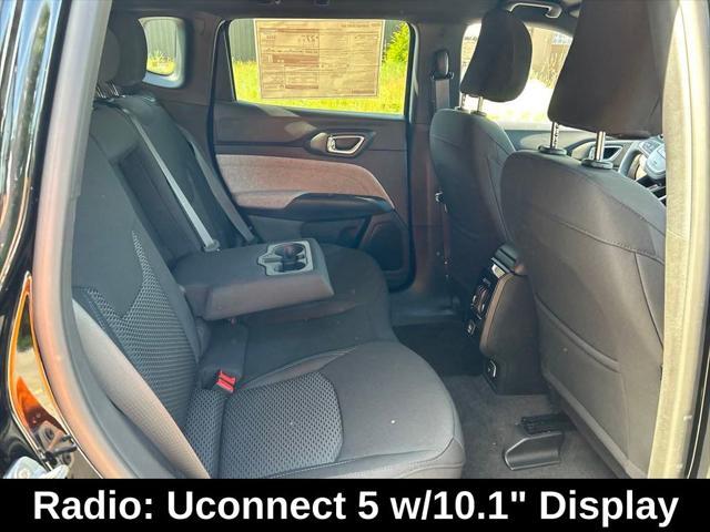 new 2024 Jeep Compass car, priced at $27,499