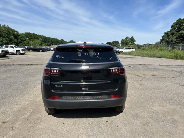 new 2024 Jeep Compass car, priced at $27,499